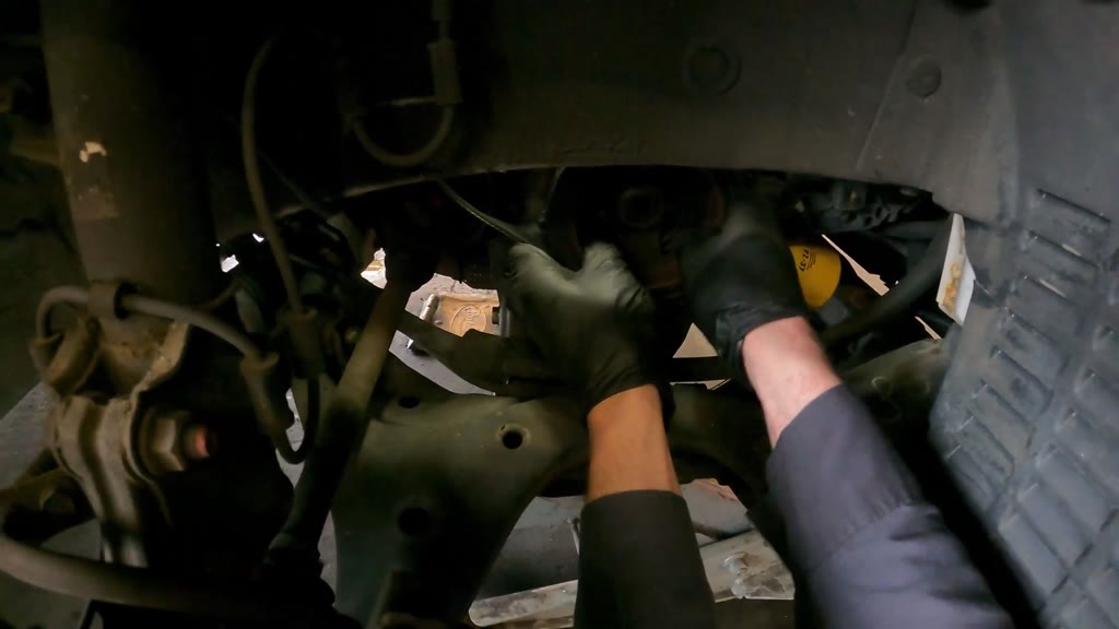 Step 11: Remove the crankshaft accessory pulley